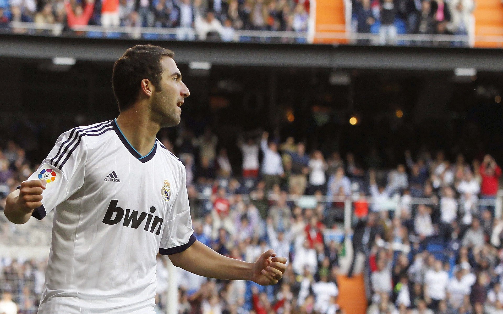 狼群待猎国王杯,骑士冬夜手冰凉;曼联状态回暖时,法甲节点定乾坤